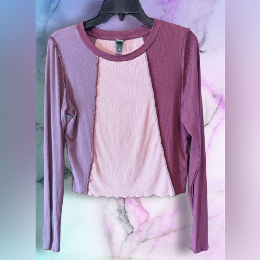 Long Sleeved Multi-colored Wild Fable Crop Top size Large